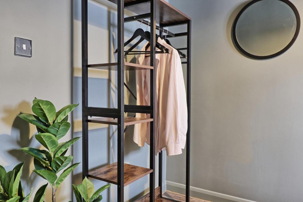 Urban Stylish Apartment - Southend Stays Екстериор снимка